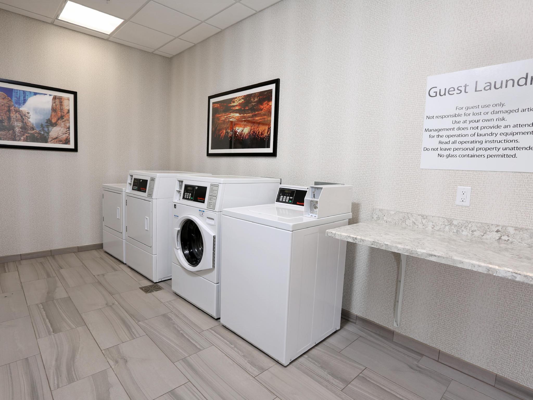 Holiday Inn & Suites Sioux Falls - Airport By Ihg Kültér fotó